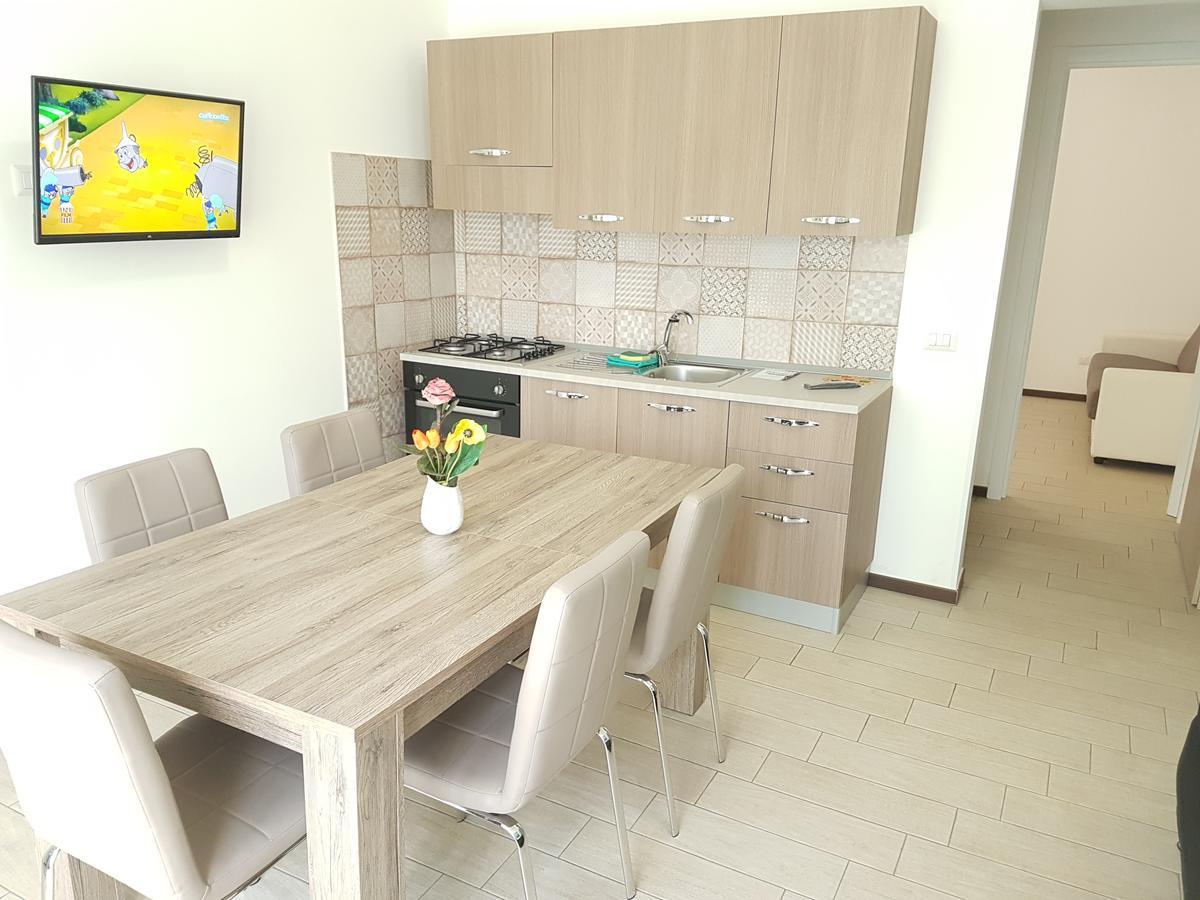 Case Vacanza Via Mozart Porto Cesareo Exterior foto