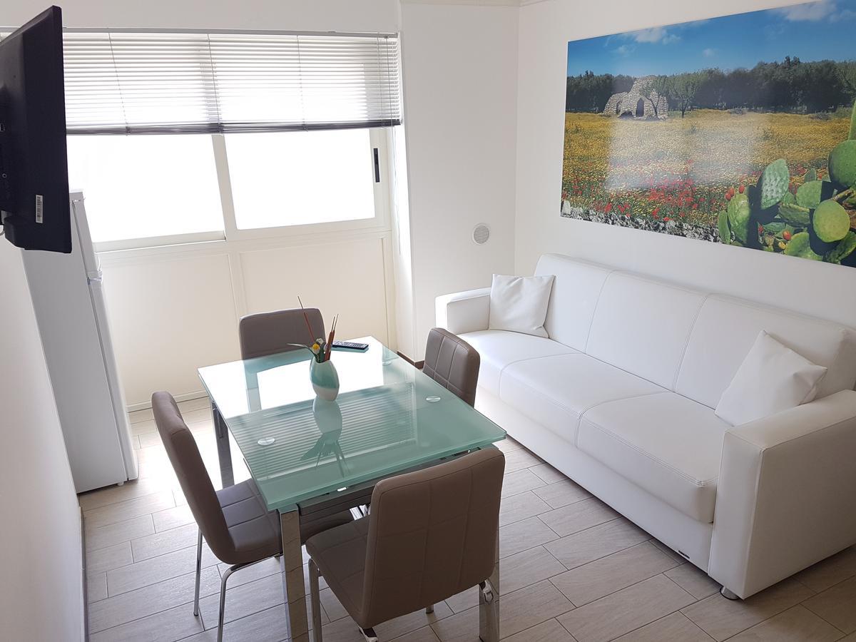 Case Vacanza Via Mozart Porto Cesareo Exterior foto