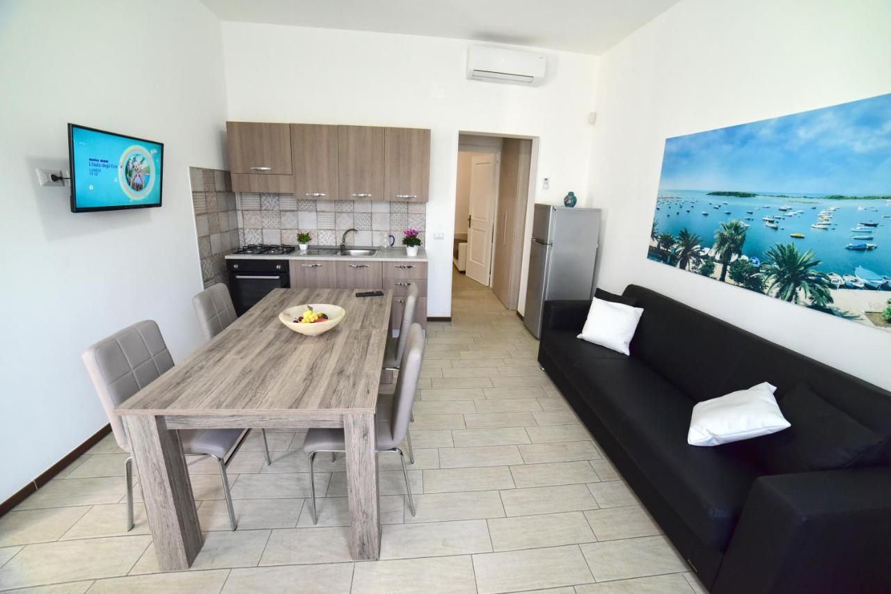 Case Vacanza Via Mozart Porto Cesareo Exterior foto