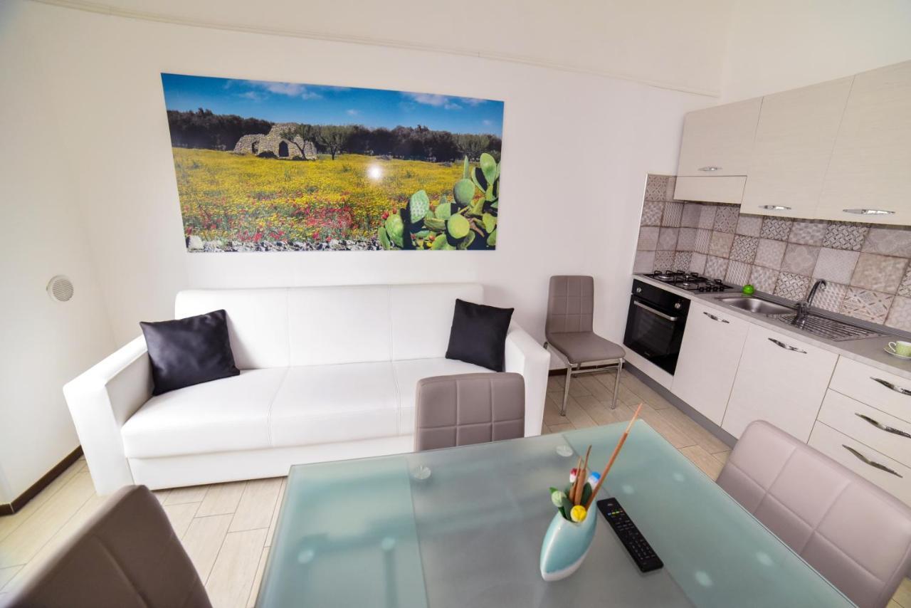 Case Vacanza Via Mozart Porto Cesareo Exterior foto